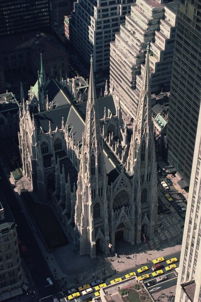 Vista della Cattedrale di San Patrizio dal Rockefeller Center da James Renwick